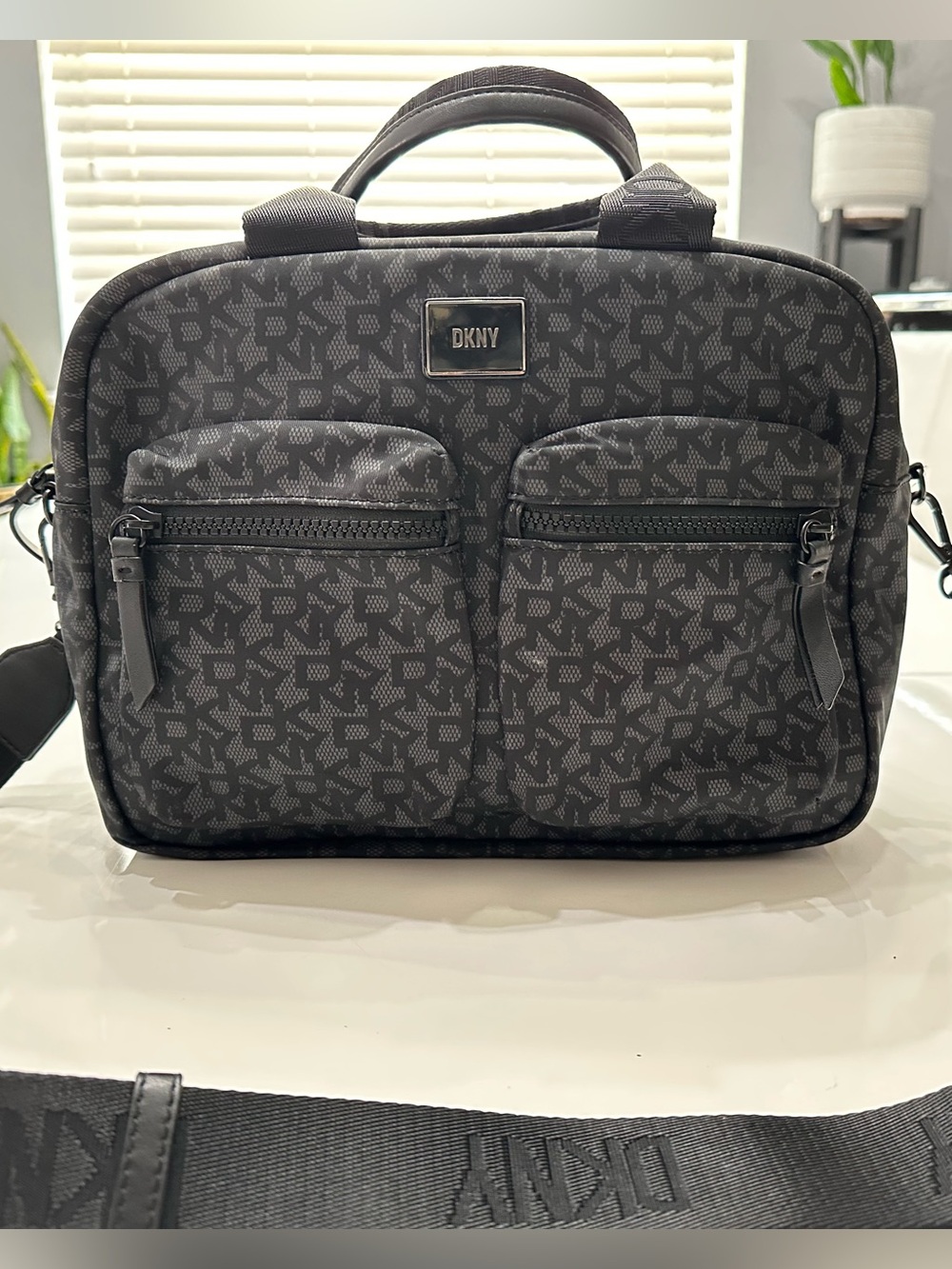 DKNY Damian Satchel Black Grey Monogram Crossbody Bag Utility Tote EUC